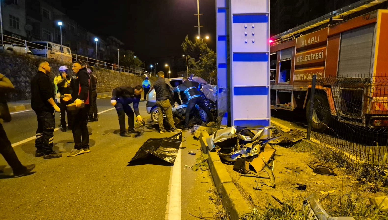 zonguldakta otomobil ust gecide carpti 2 olu 21kXpdVR