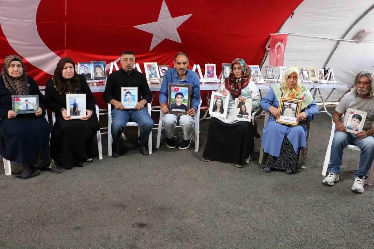 diyarbakirda evlat nobeti devam ediyor sJqUI6p4