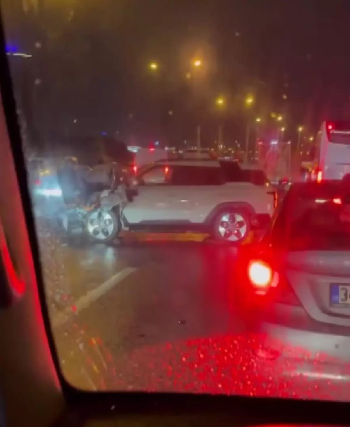 eyupsultanda zincirleme kaza UvVIyxMy