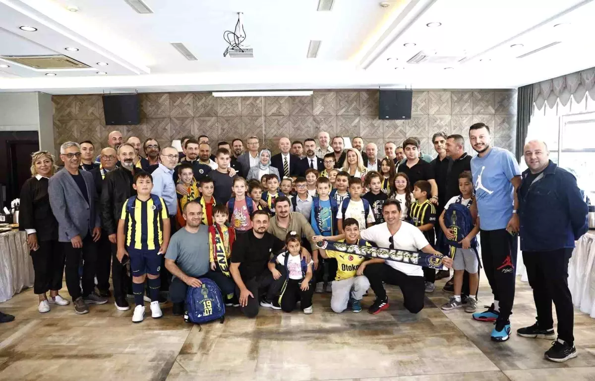 fenerbahceden egitim icin sosyal sorumluluk projesi uGqCCd77
