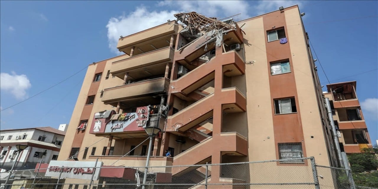 gazzedeki hastane filistinli rehineleri karsilamaya hazirlaniyor lJa7d8z7.jpg