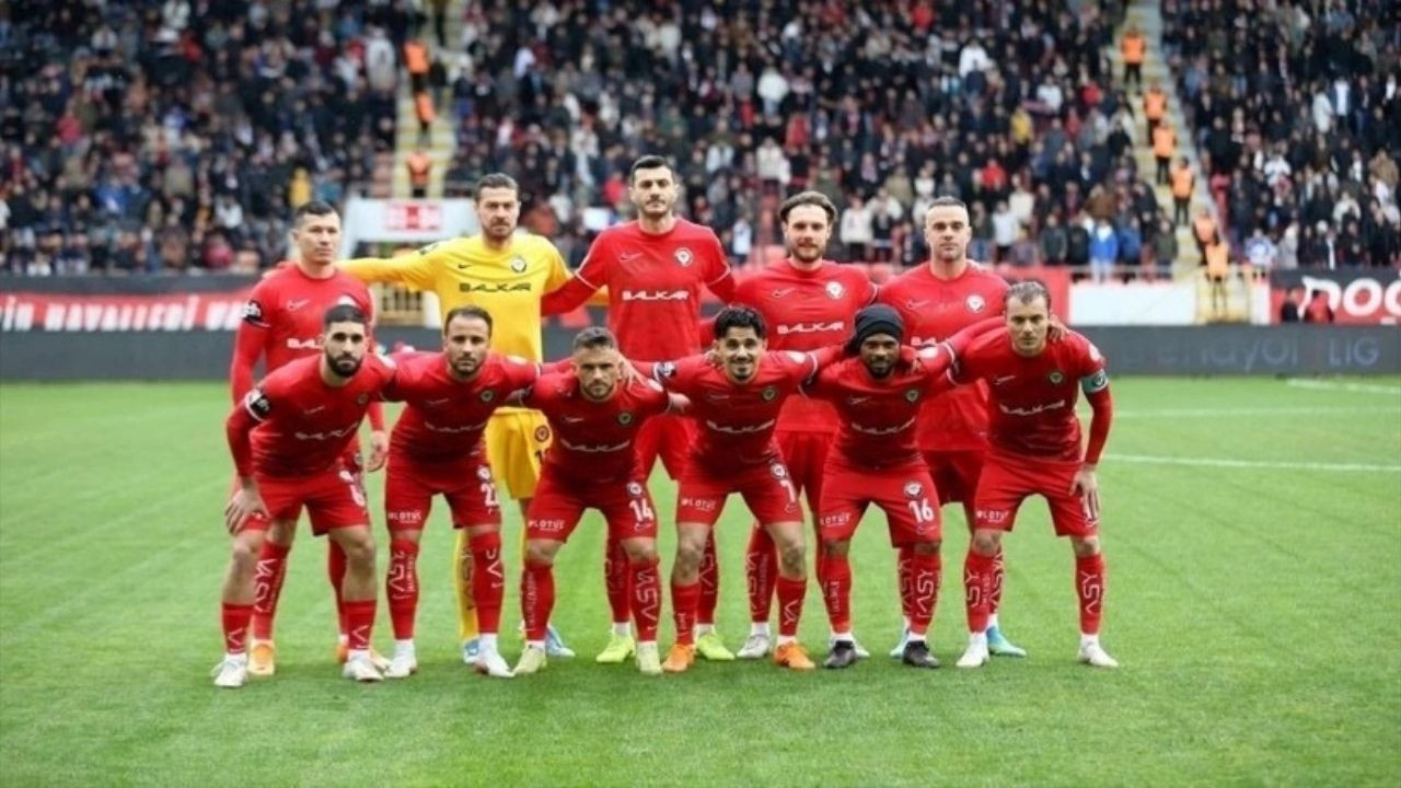 Tam da lig baslarken veda ettiler bir de tesekkur edip gonderdiler sbXK88vT